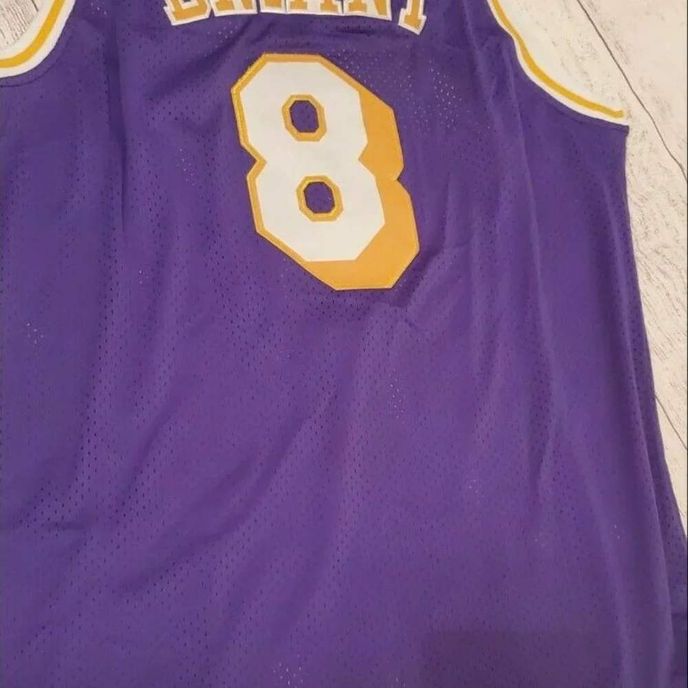 Kobe Bryant #8 Men's Lakers Purple Throwback Jersey - Picture 6 of 6